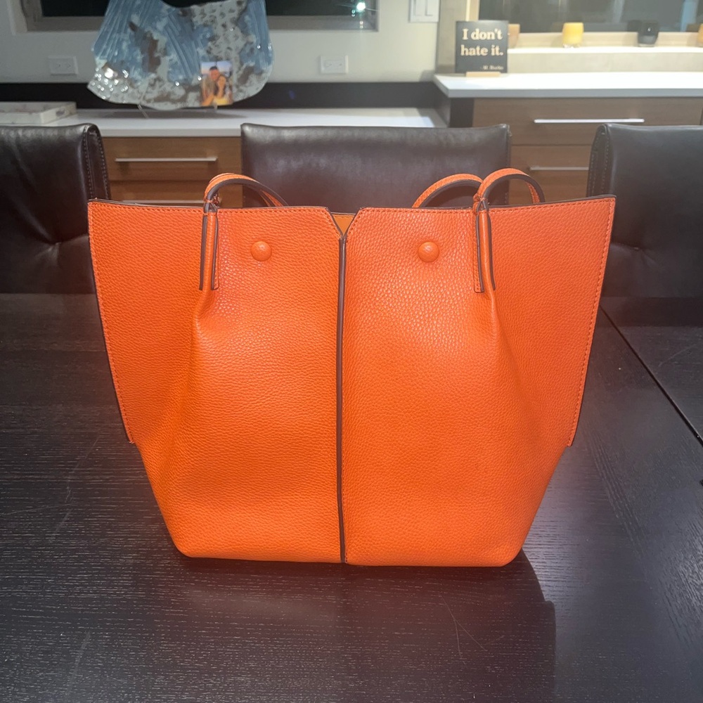 Sondra Roberts leather shoulder purse. Perfect condition.